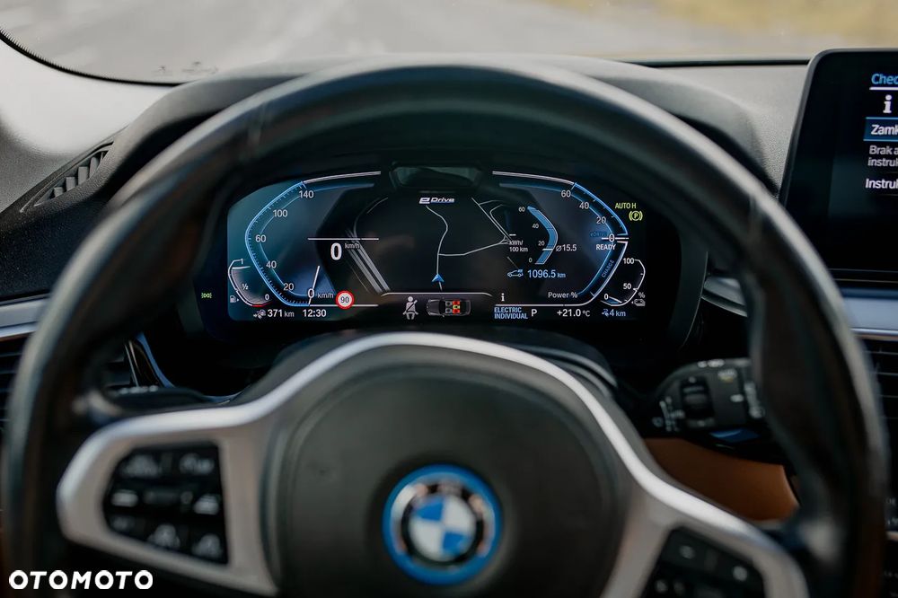 BMW Seria 5 530e - 19