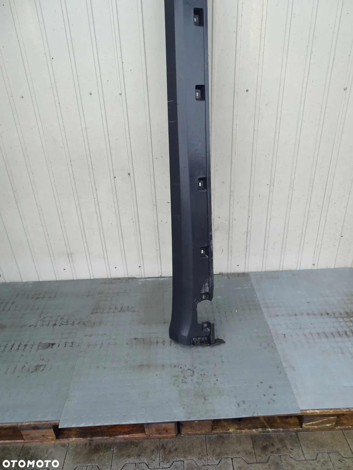 GL X164 Listwa progowa prawa prog 1646980654 - 3