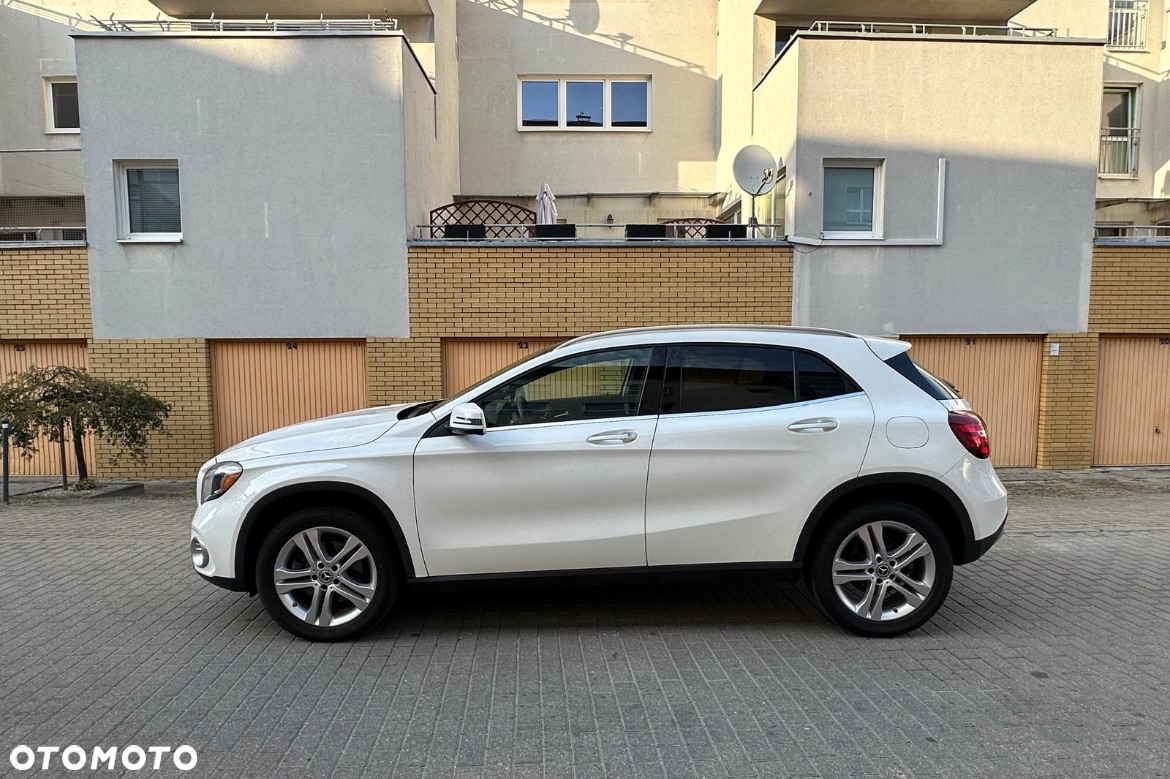 Mercedes-Benz GLA 250 4-Matic - 2