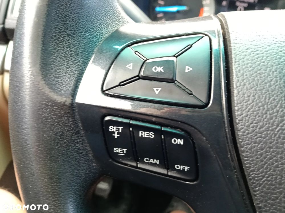 Ford Explorer - 27