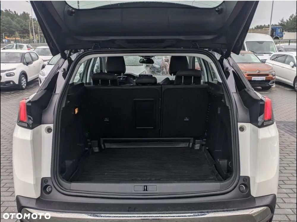 Peugeot 3008 1.2 PureTech Allure S&S EAT8 - 12