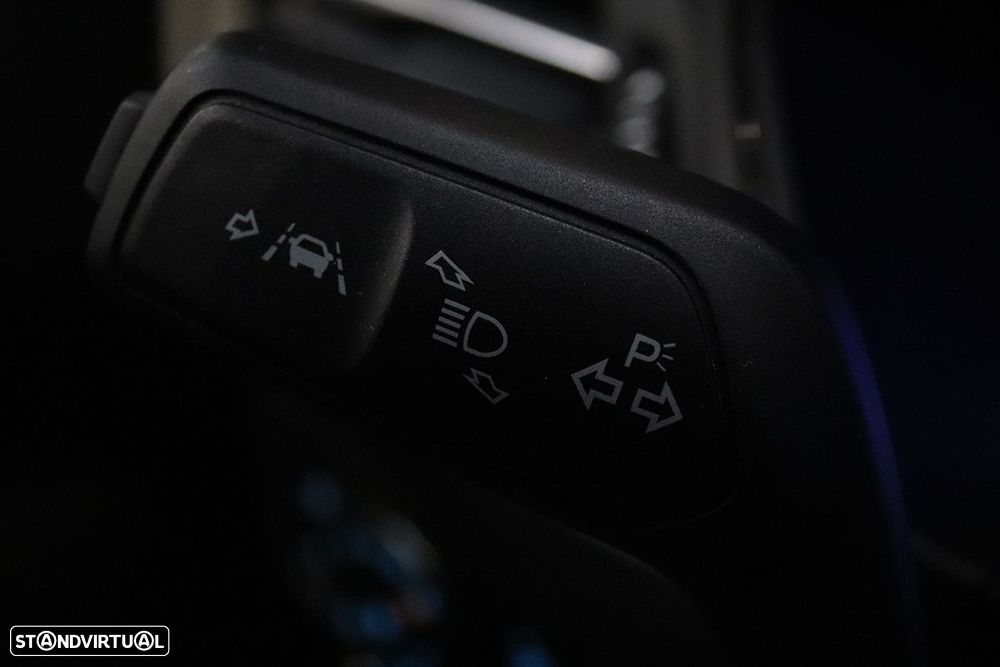 Ford Focus 1.0 EcoBoost MHEV ST-Line X - 18