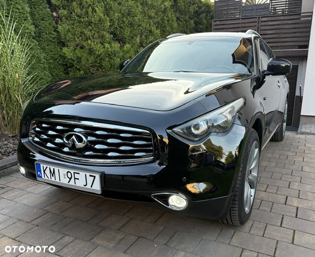 Infiniti FX - 9