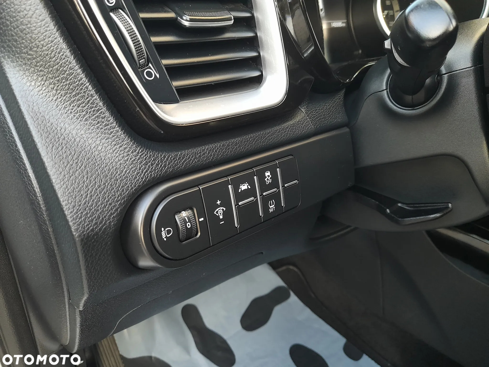 Kia XCeed 1.6 CRDi Eco-Dynamics+(48V Mild-Hybrid) DCT7 VISION - 19