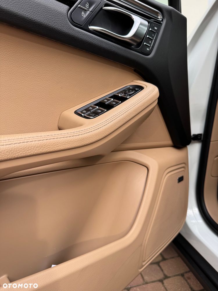 Porsche Macan Standard - 29