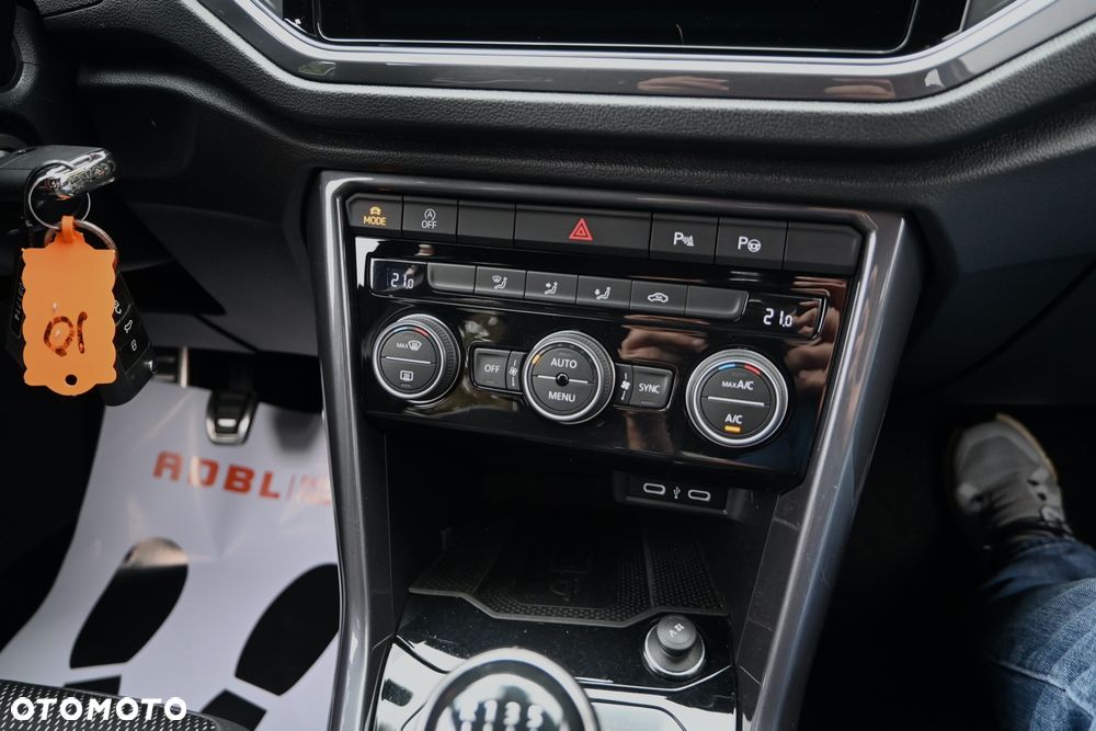 Volkswagen T-Roc 1.5 TSI OPF R-Line - 23