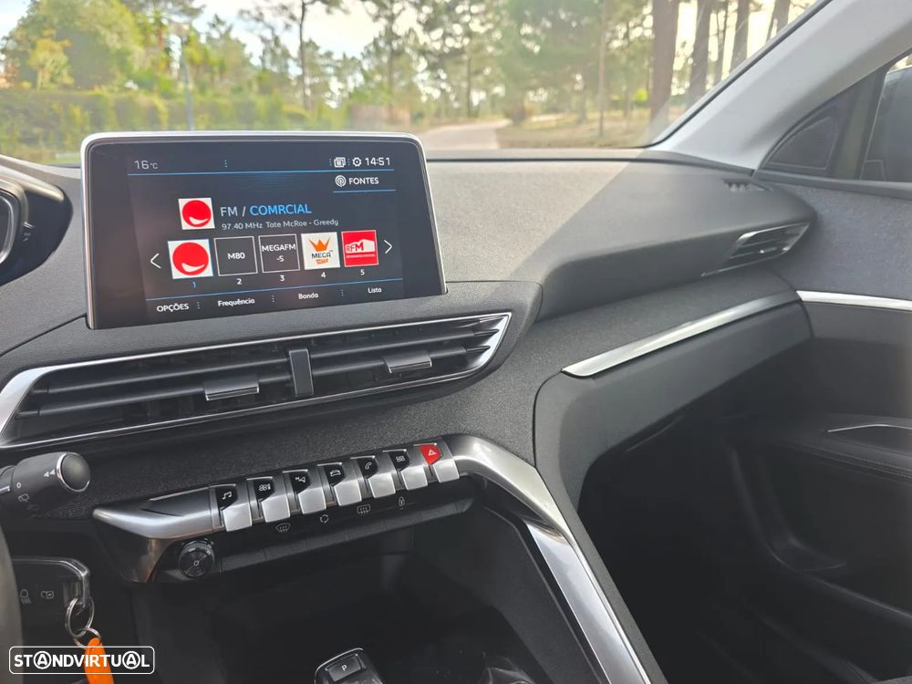 Peugeot 3008 BlueHDi 130 Stop & Start EAT8 Allure - 13