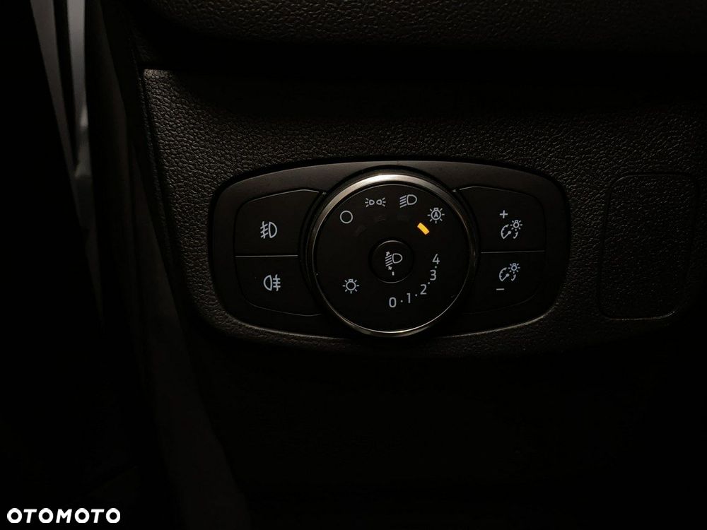 Ford Focus - 32