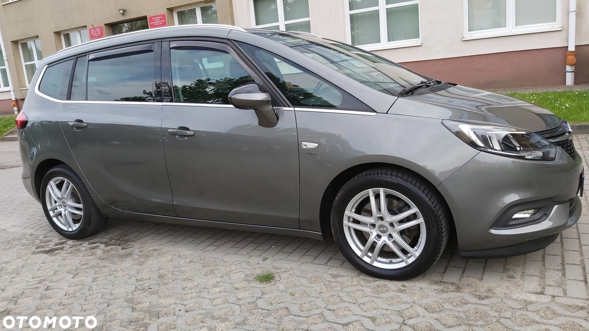 Opel Zafira 2.0 D (CDTI) Automatik Business Edition - 10