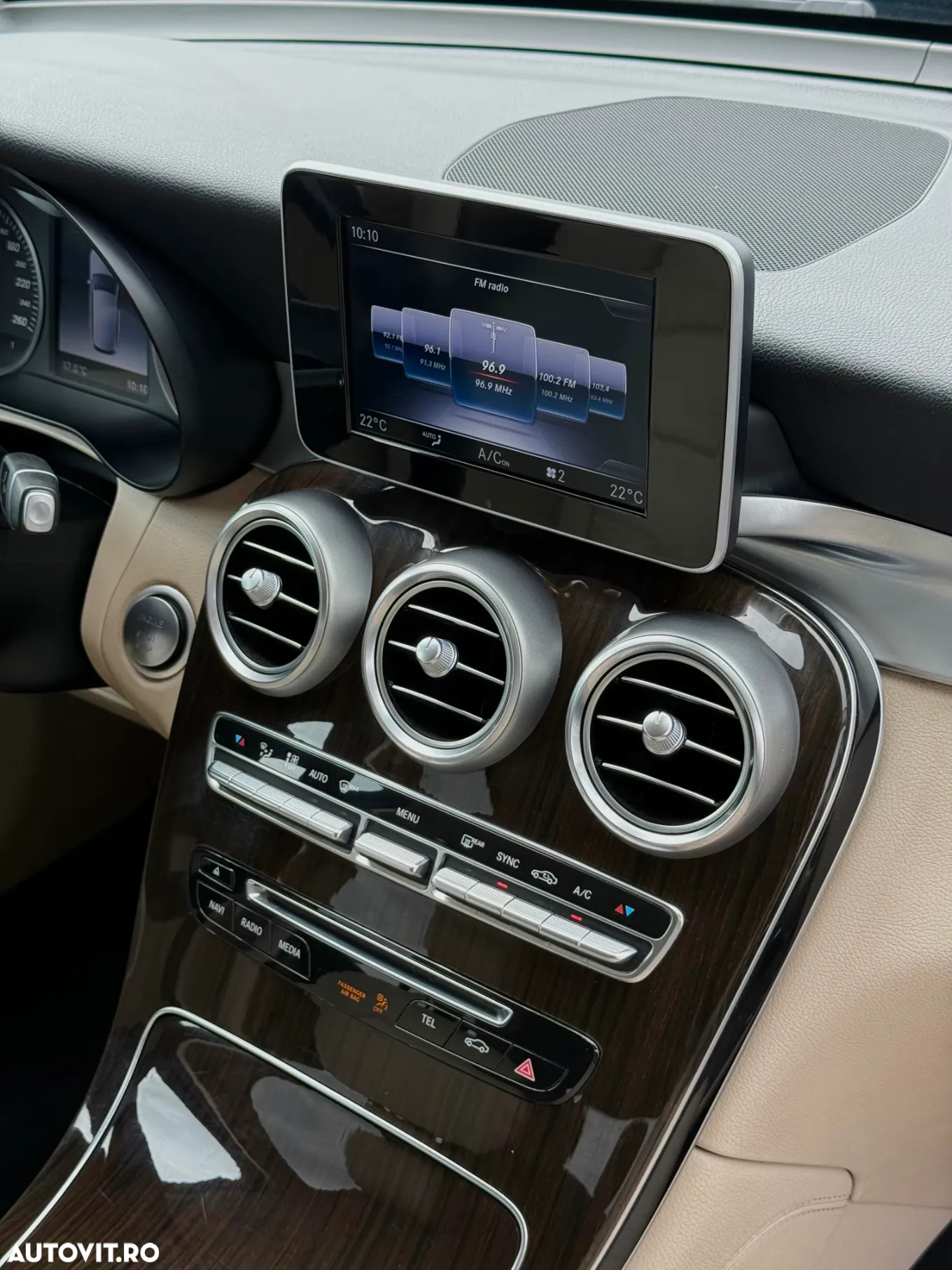 Mercedes-Benz GLC 220 d 4MATIC - 11