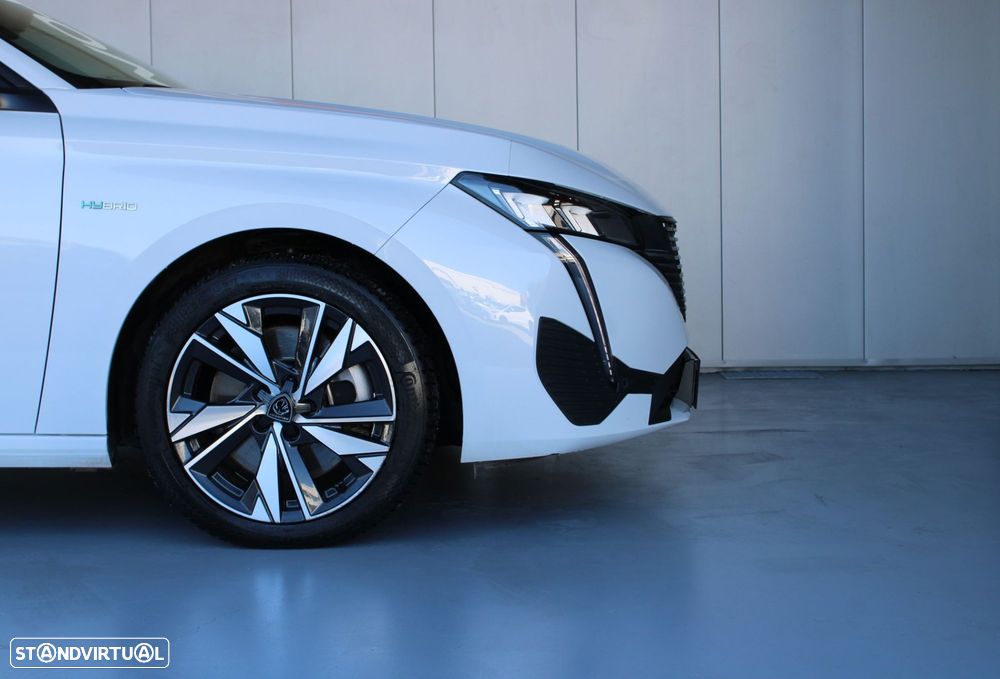 Peugeot 308 1.6 Hybrid Allure Pack e-EAT8 - 31