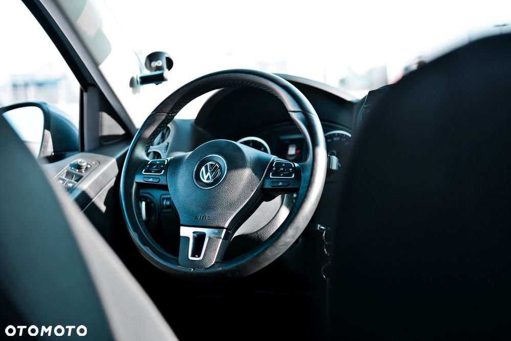 Volkswagen Tiguan 2.0 TDI SCR 4MOTION BlueMotion Technology DSG Sport & Style - 11