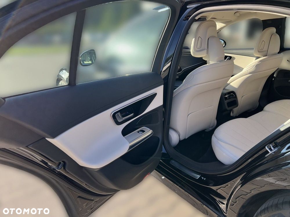 Mercedes-Benz Klasa E 200 mHEV 4-Matic Avantgarde 9G-Tronic - 15