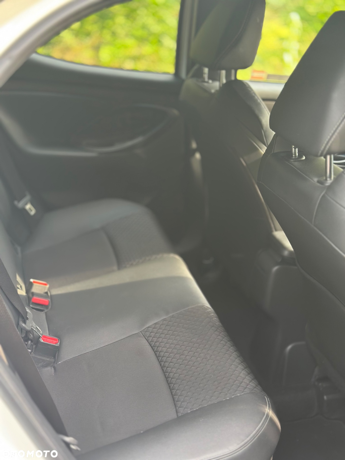 Toyota Yaris - 12