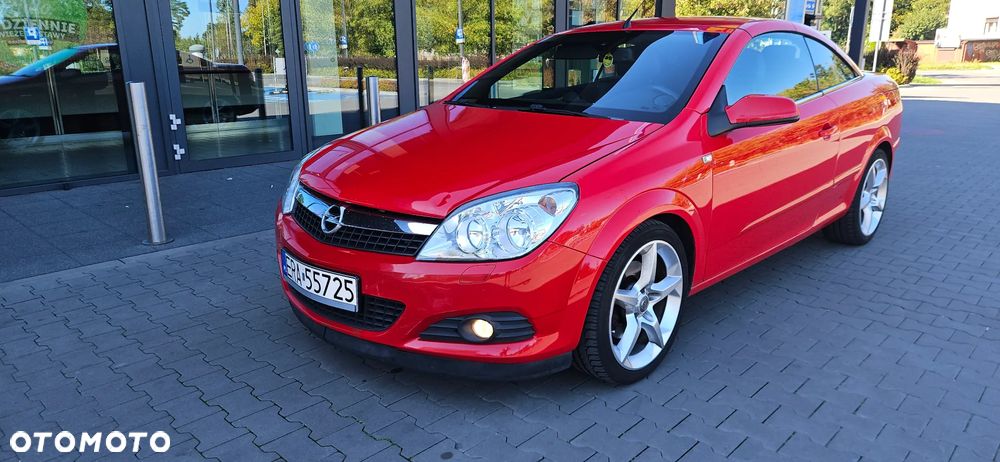 Opel Astra GTC 1.9 CDTI Cosmo - 4