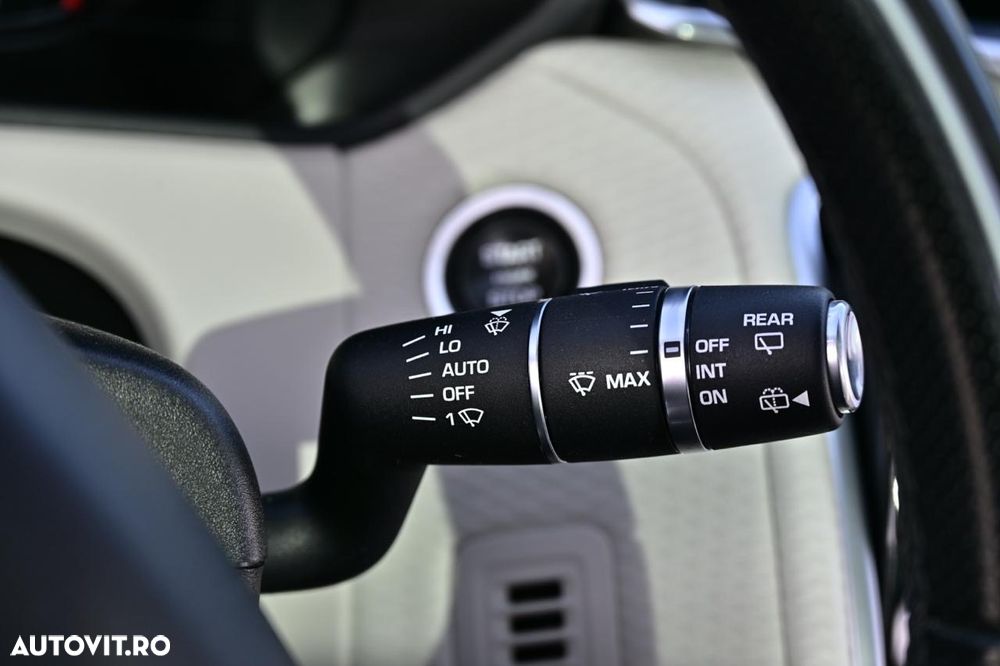 Land Rover Range Rover Velar 3.0 R-Dynamic SE - 21