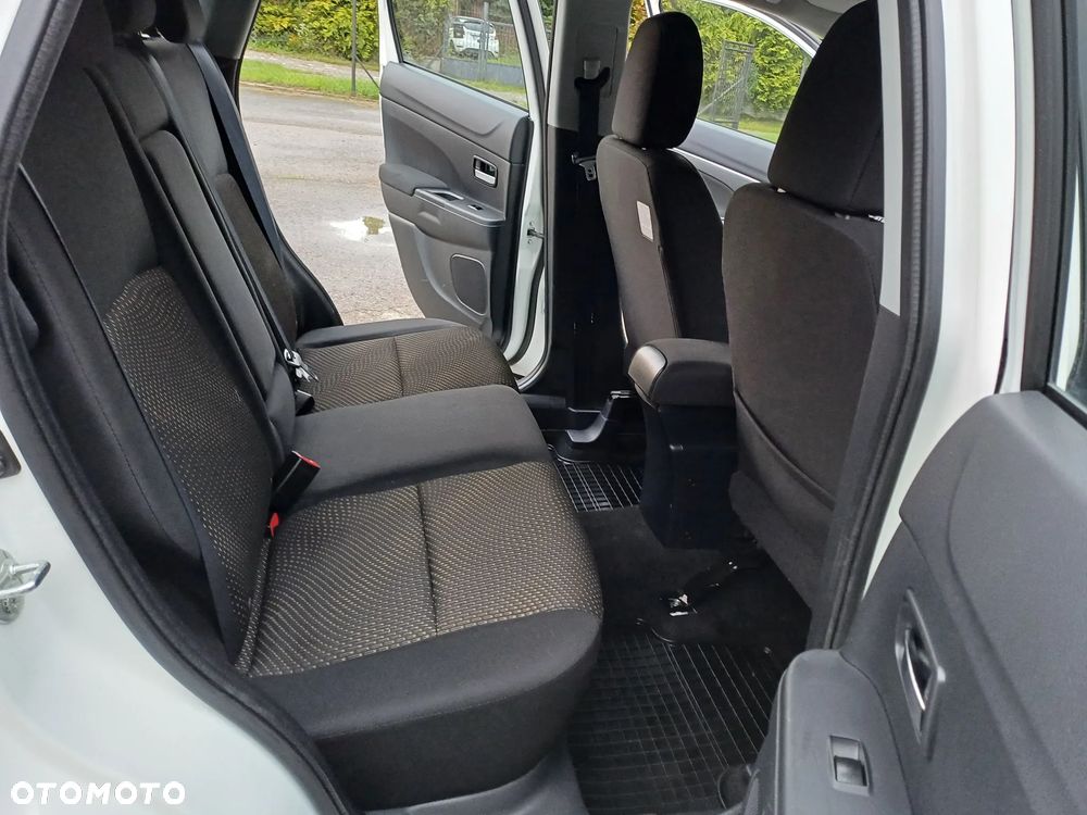 Mitsubishi ASX 1.6 2WD Plus - 24