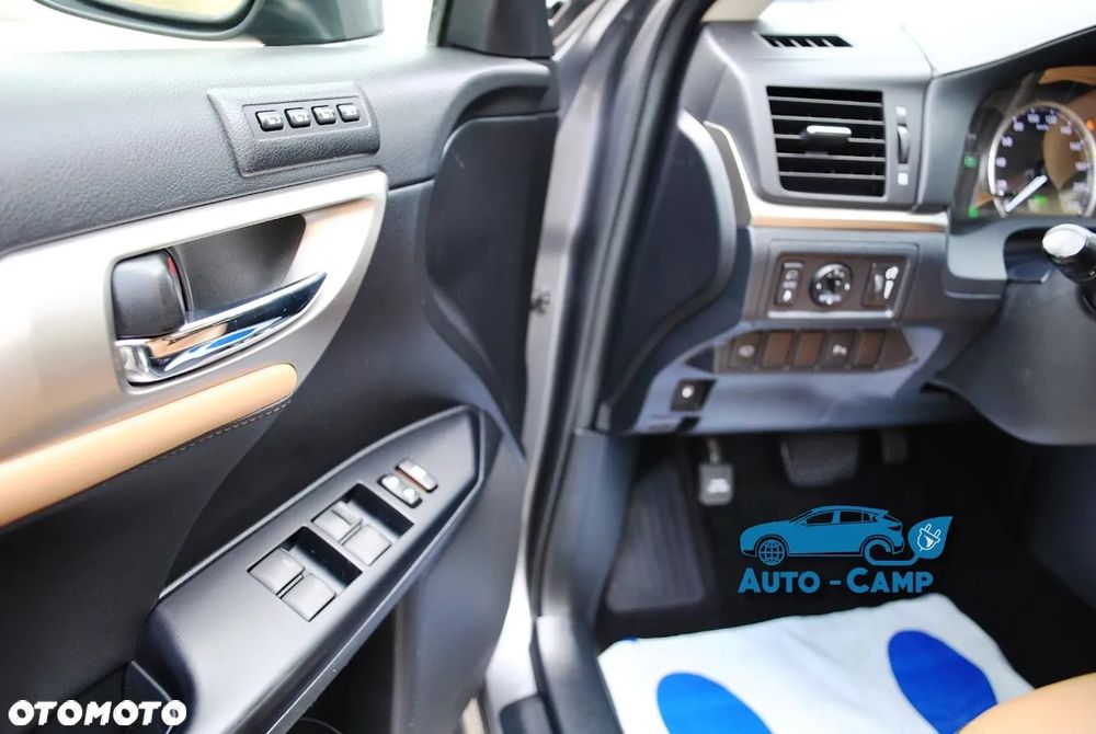 Lexus CT Luxury Line - 12