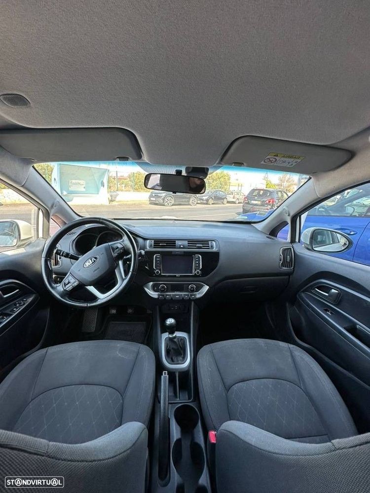 Kia Rio 1.2 CVVT Urban - 1