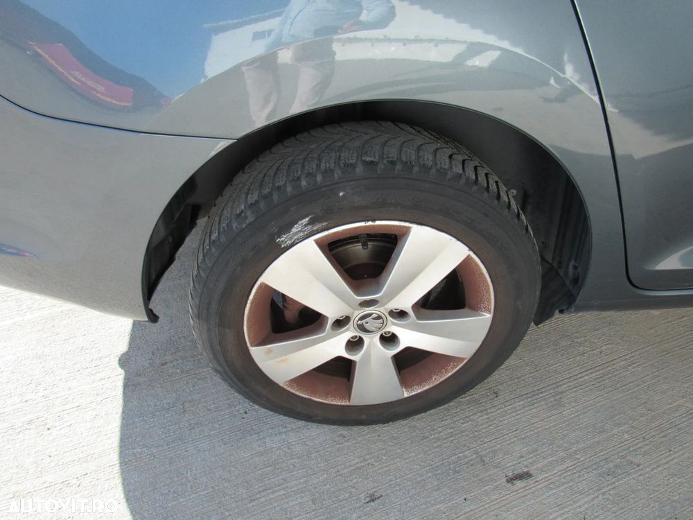 Skoda RAPID 1.0 TSI Ambition - 8
