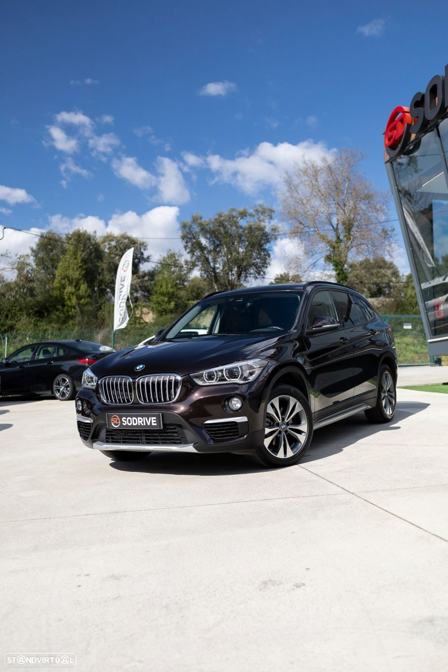 BMW X1 16 d sDrive Line xLine - 22