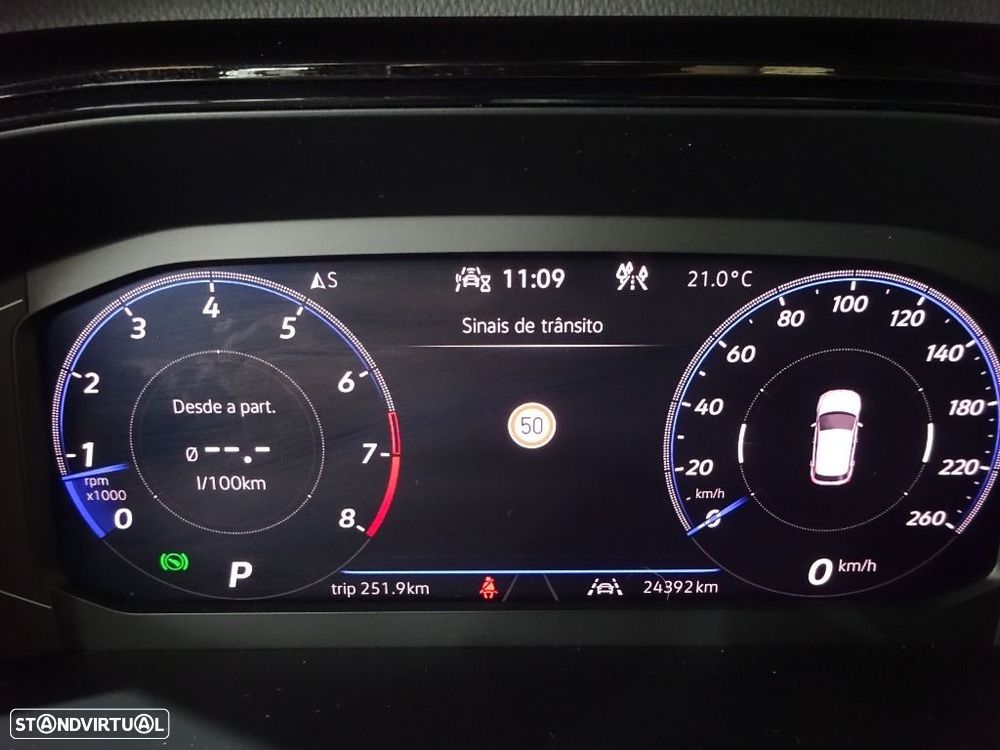 VW T-Roc 1.5 TSI R-Line DSG - 15