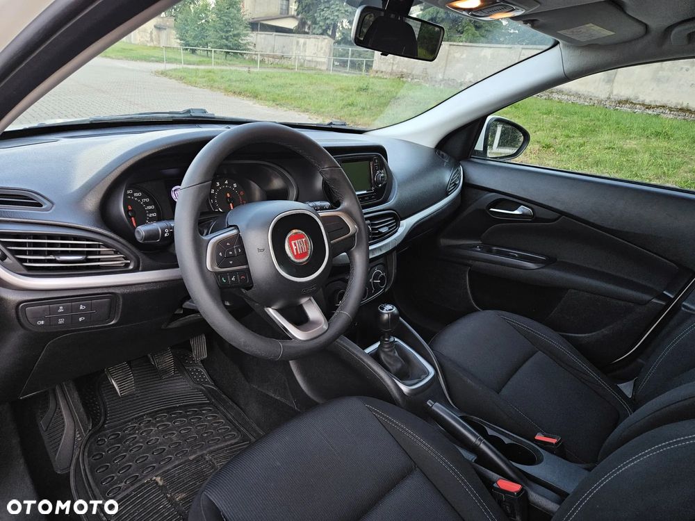 Fiat Tipo Kombi 1.4 16V Lounge - 9