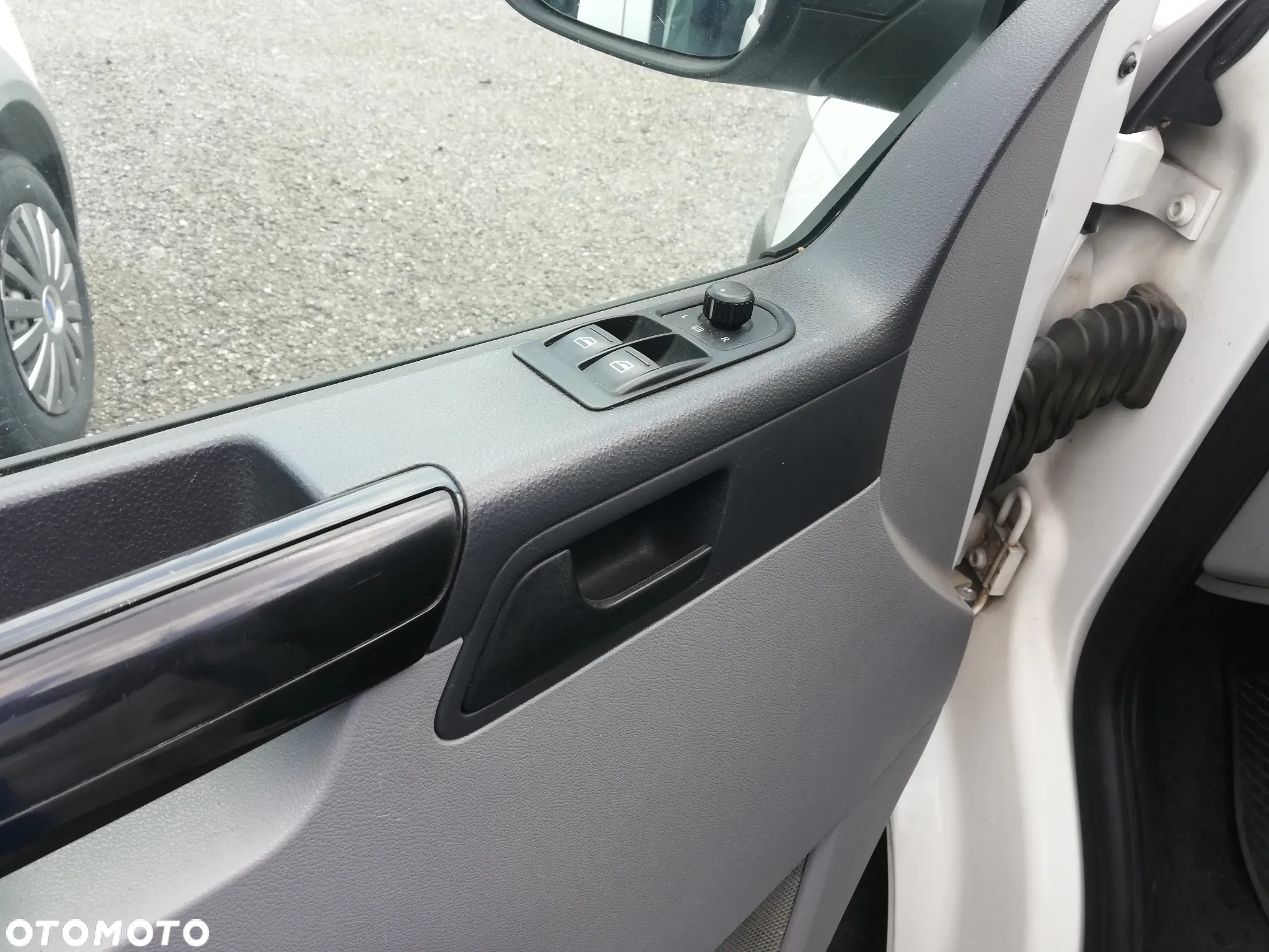 Volkswagen T5 LONG - 11