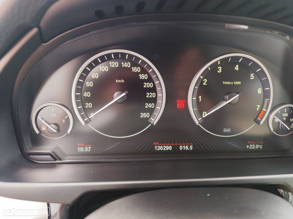 BMW X5 40e xDrive - 16
