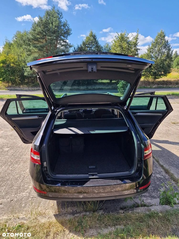 Skoda Superb 2.0 TDI DSG Ambition - 7