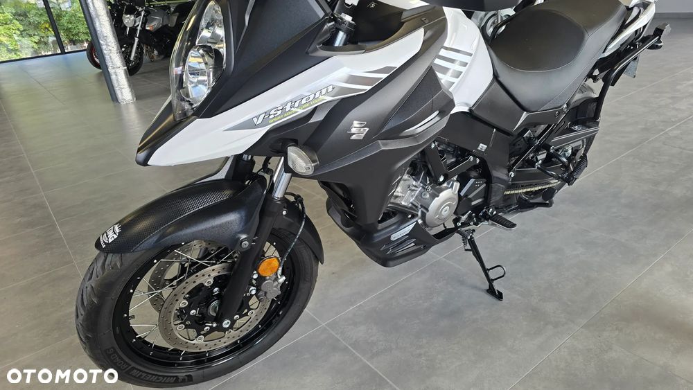Suzuki V-STROM - 3