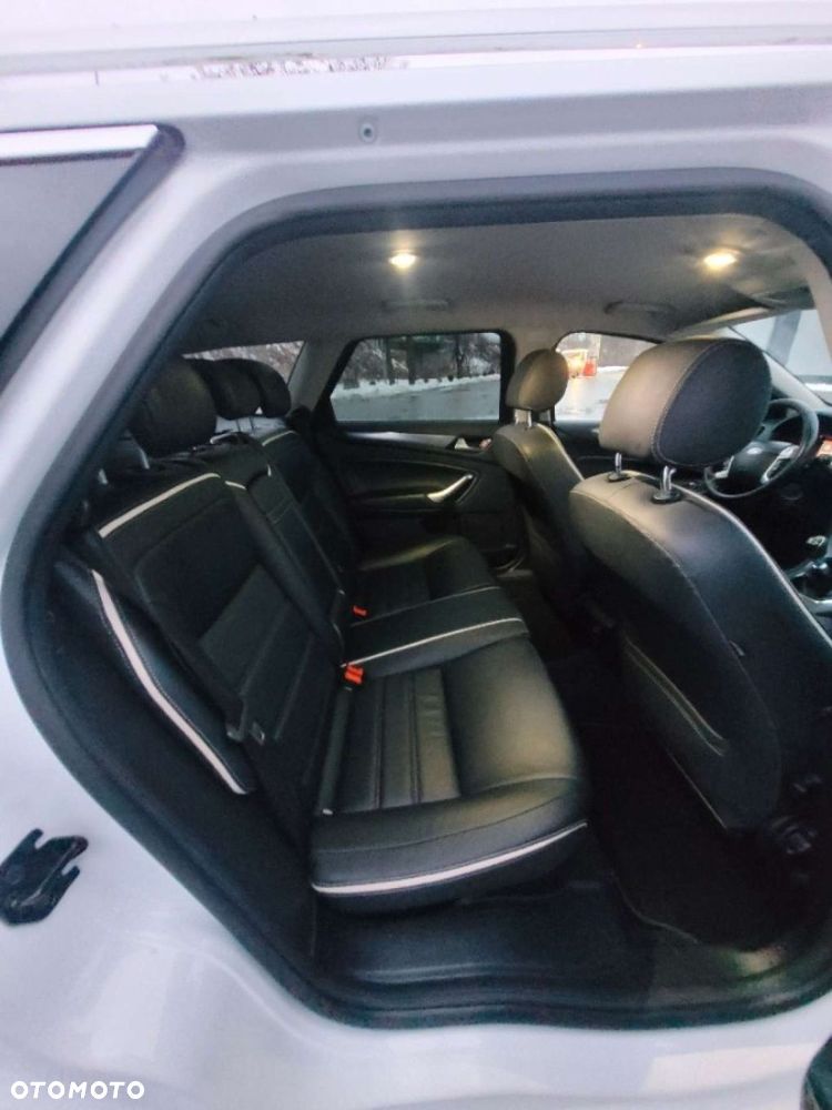 Ford Mondeo 2.0 TDCi Titanium - 17