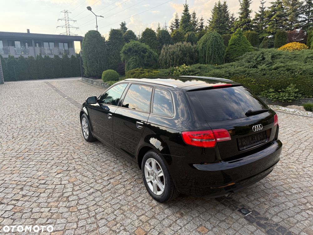 Audi A3 Sportback 1.6 Ambiente - 10