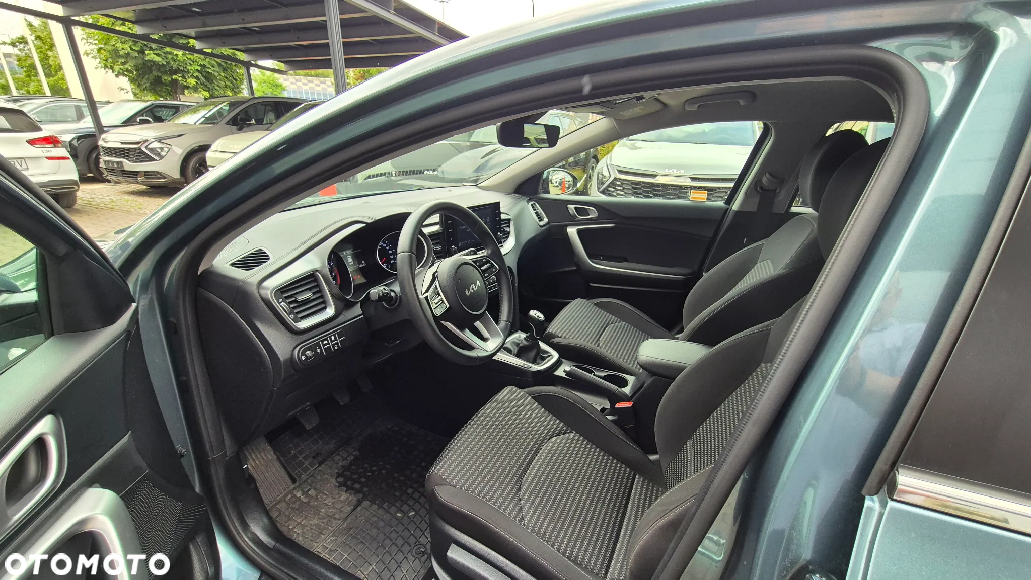Kia Ceed 1.5 T-GDI M - 11