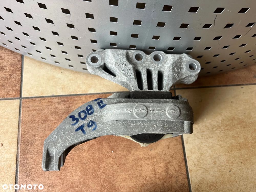 ŁAPA PODUSZKA SILNIKA PRAWA PEUGEOT 308 II T9 1.6 E HDI 4A100160  4A103720