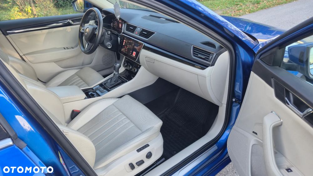 Skoda Superb 2.0 TDI 4x4 L&K DSG - 9