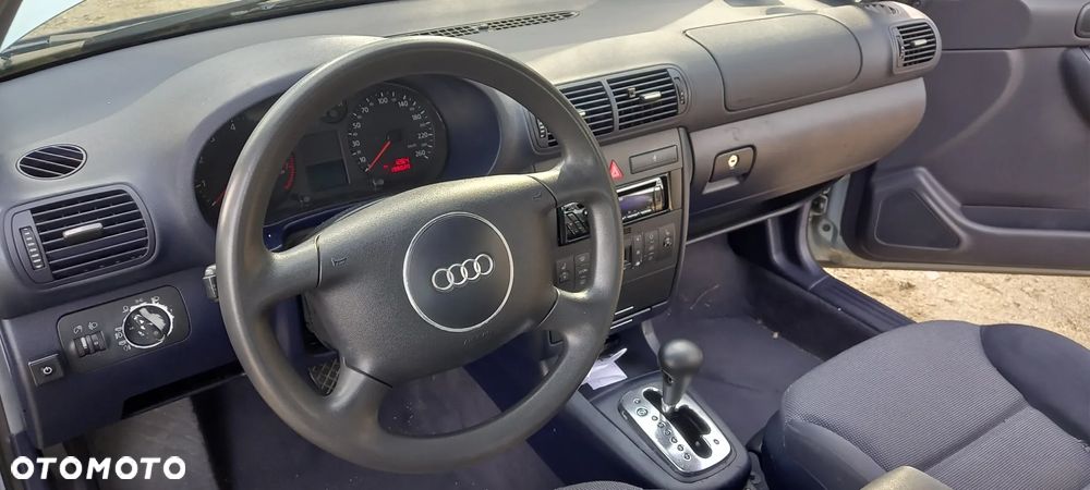 Audi A3 3-drzwiowe - 8