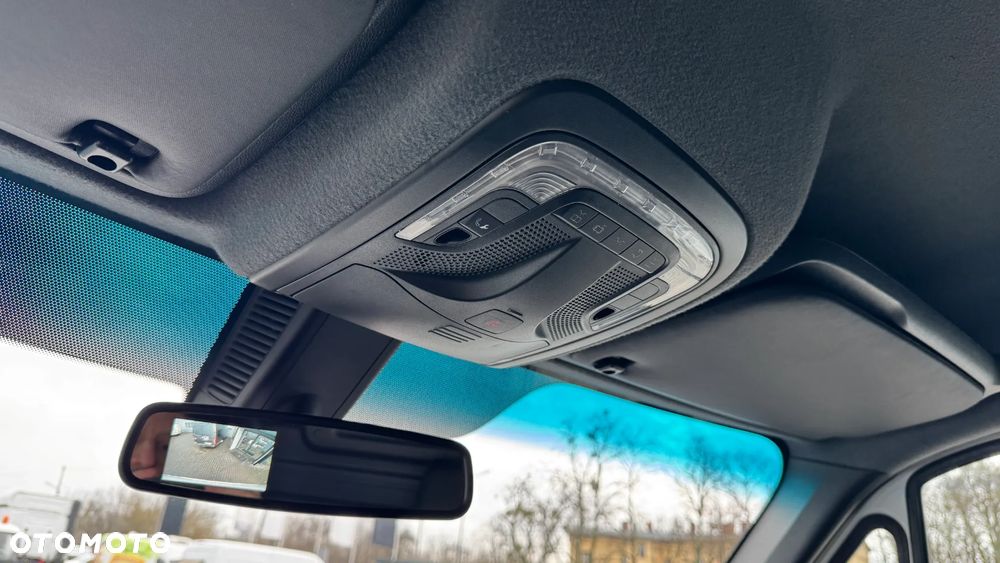 Mercedes-Benz Sprinter - 21