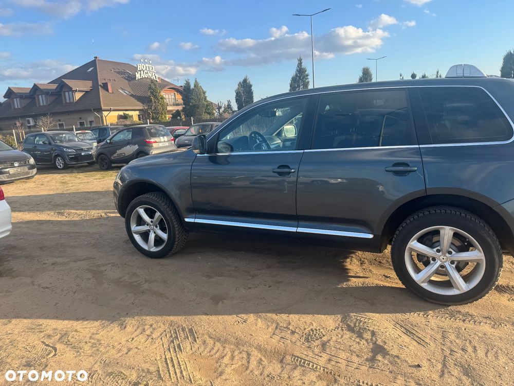 Volkswagen Touareg - 11