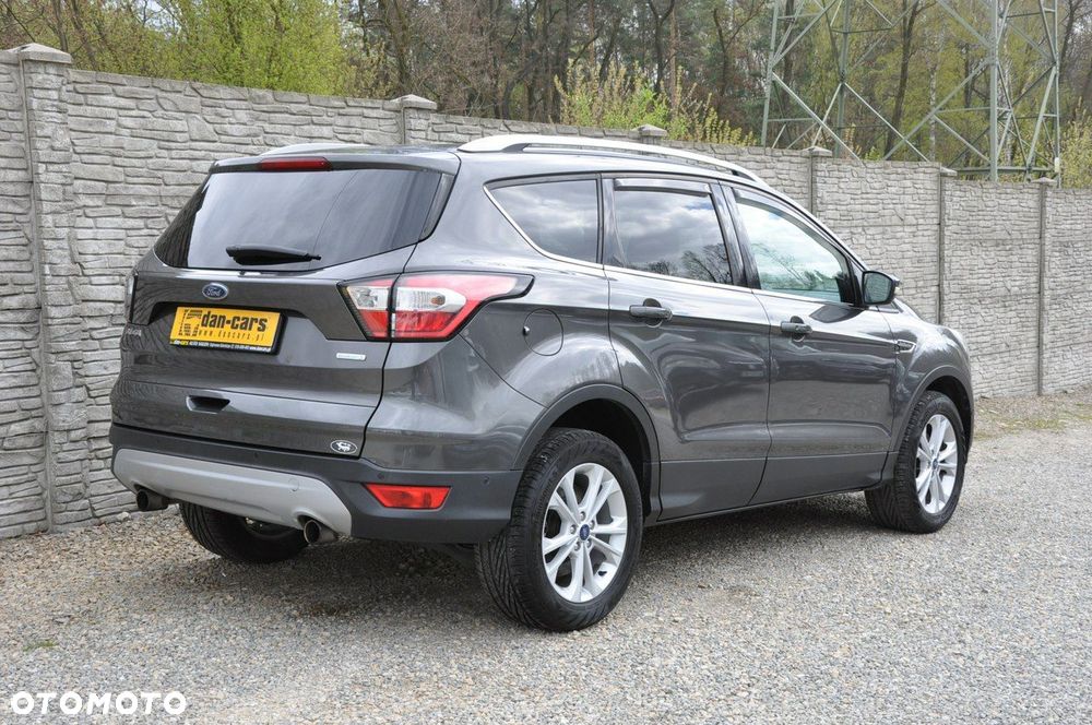 Ford Kuga 1.5 EcoBoost 2x4 Titanium - 5