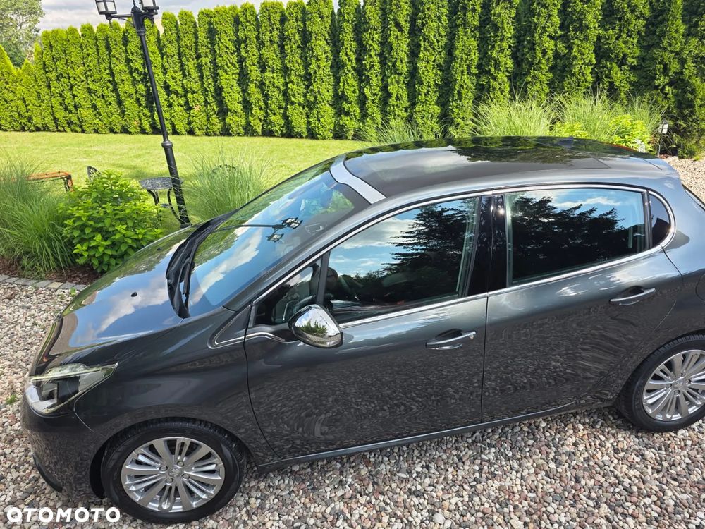 Peugeot 208 1.2 PureTech Allure - 18