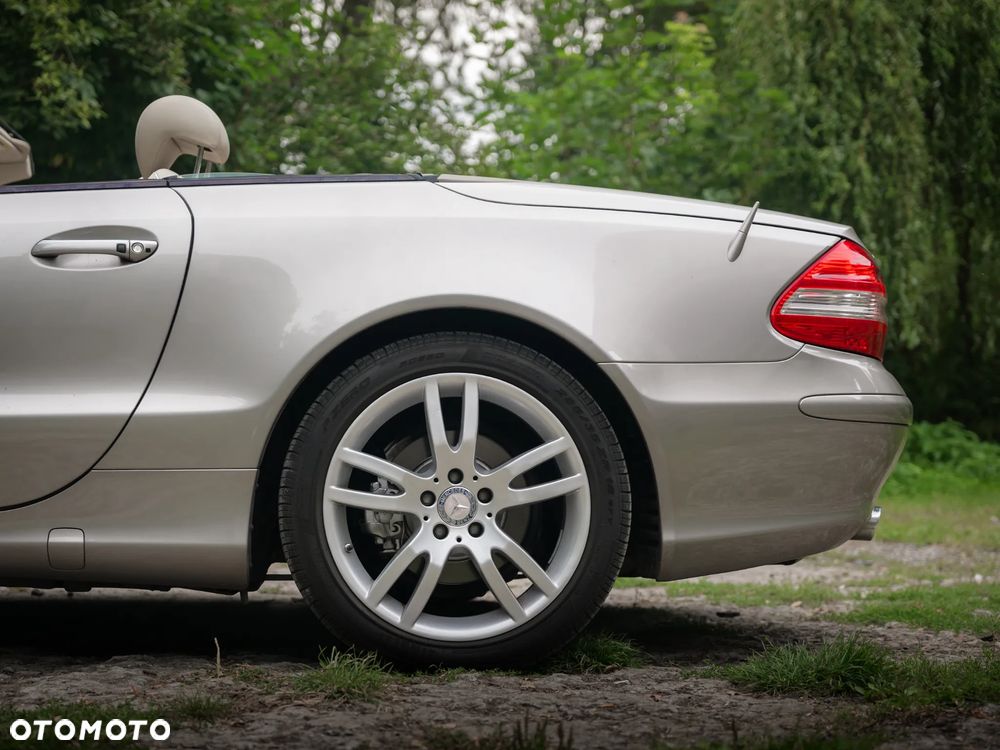 Mercedes-Benz SL 500 7G-TRONIC - 9