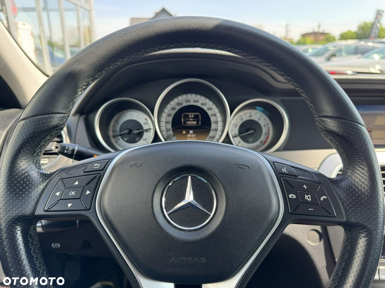 Mercedes-Benz Klasa C 180 BlueEFFICIENCY Avantgarde - 13