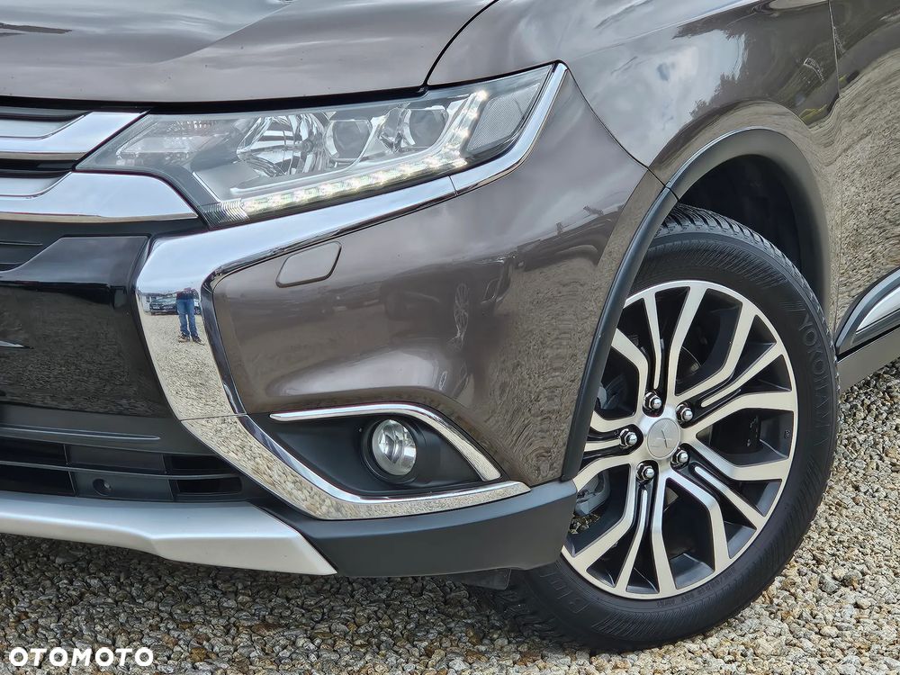Mitsubishi Outlander 2.0 Intense + SDA 4WD CVT - 16