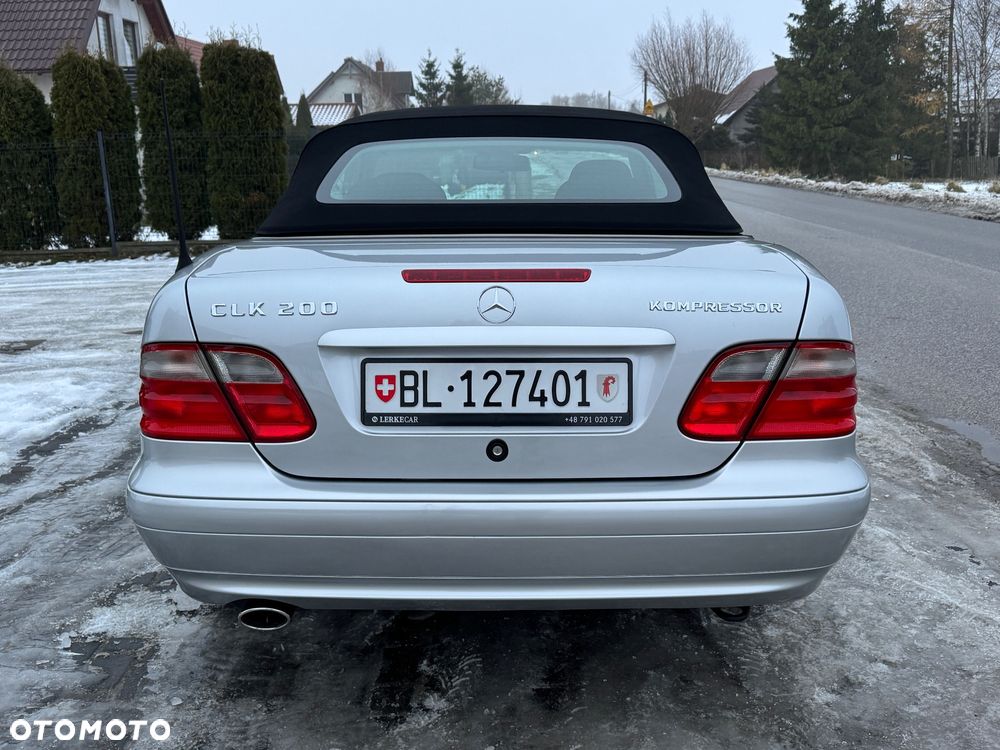 Mercedes-Benz CLK - 16