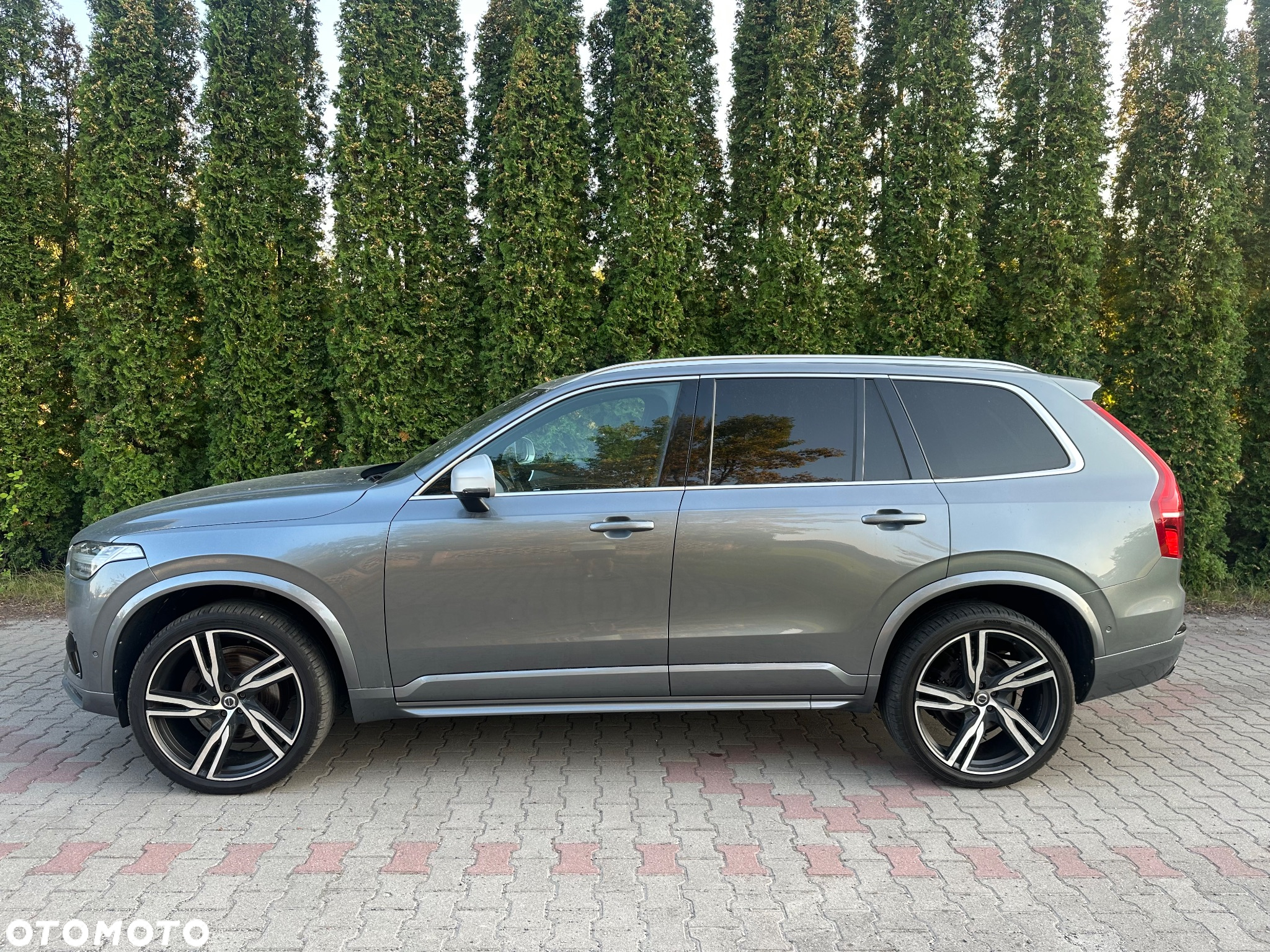 Volvo XC 90 D5 AWD R-Design - 19