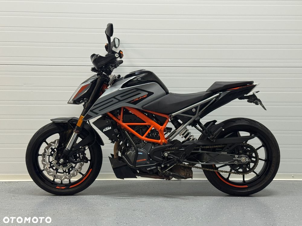 KTM Duke - 13