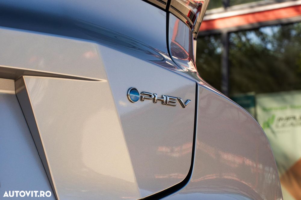 Toyota C-HR 2.0 PHEV 223 CP 4x2 CVT Exclusive - 6