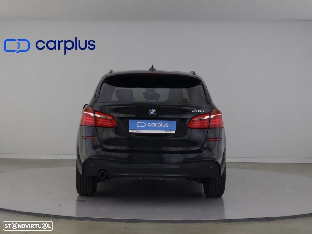 BMW 216 Active Tourer d — fotografia 6