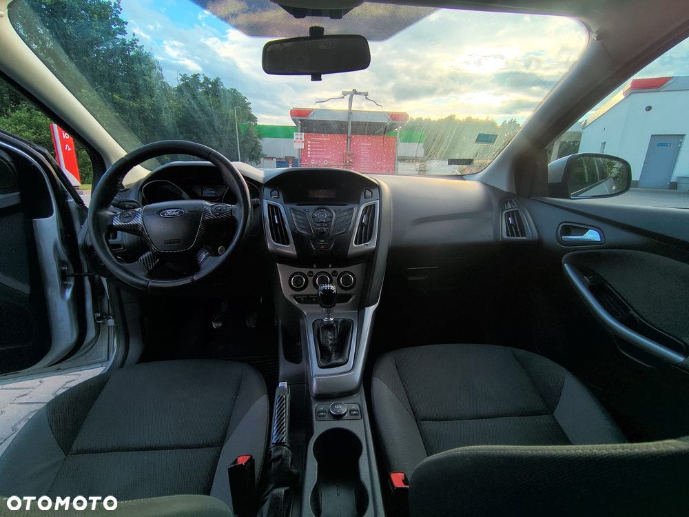Ford Focus - 13